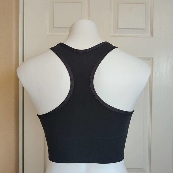 PINK Victoria's Secret Ultimate lightly lined halter sports bra sz S - Picture 6 of 8